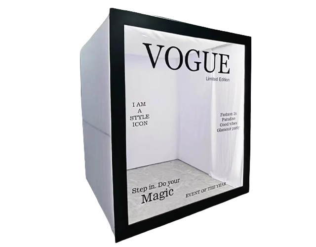 Magazine Photo Booth