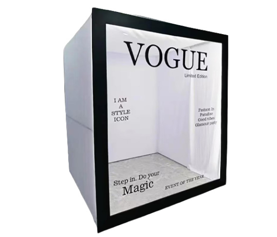 Magazine Photo Booth